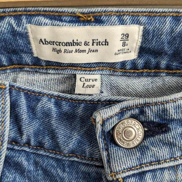 Abercrombie & Fitch High Rise Mom Jeans - Picture 3 of 7